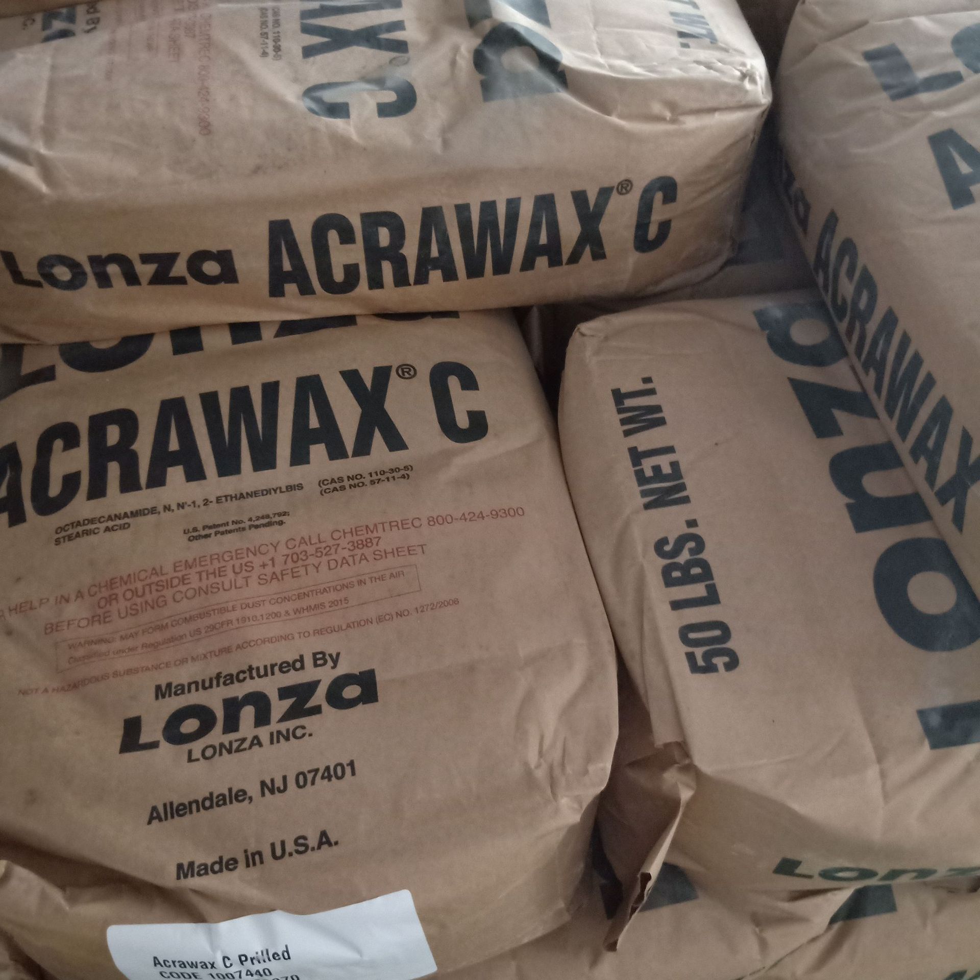 ACRAWAX C(龍沙)塑料與橡膠工業(yè)的“多面手”助劑